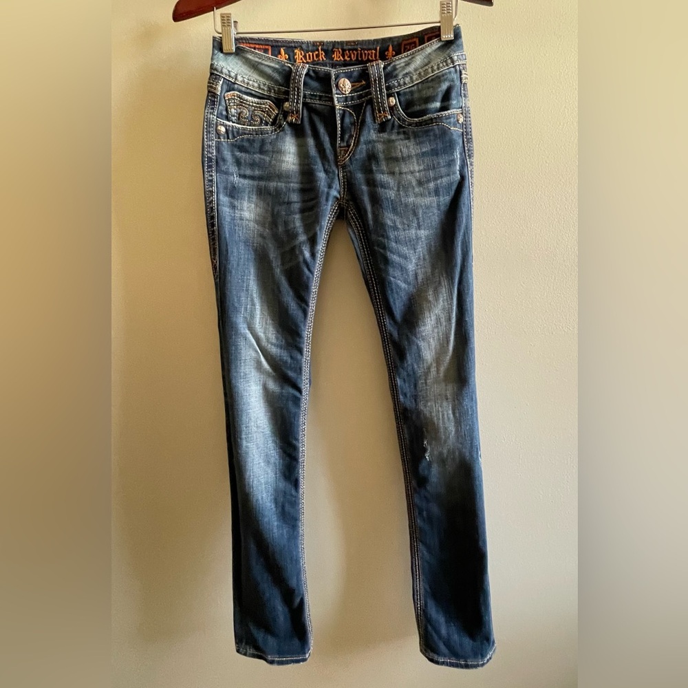 ROCK REVIVAL JEANS - Vintage. Straight leg / low rise.